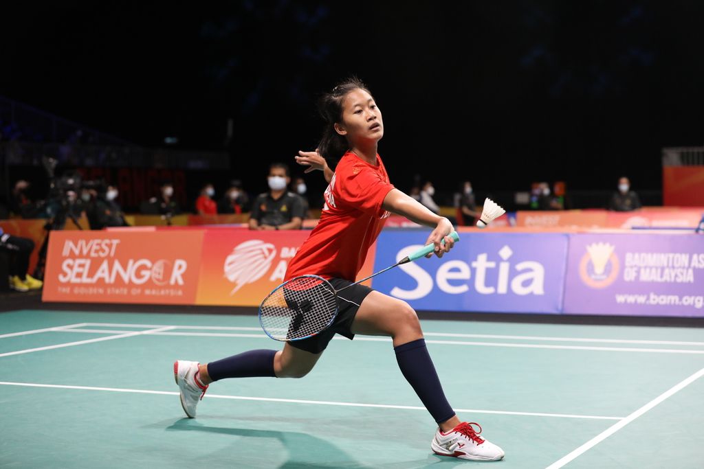 Putri Kusuma Wardani vs Lee Se-yeon, 16-21, 19-21. Bulu tangkis Kejuaraan Asia, Selangor, Malaysia, Kamis (17/2/2022).