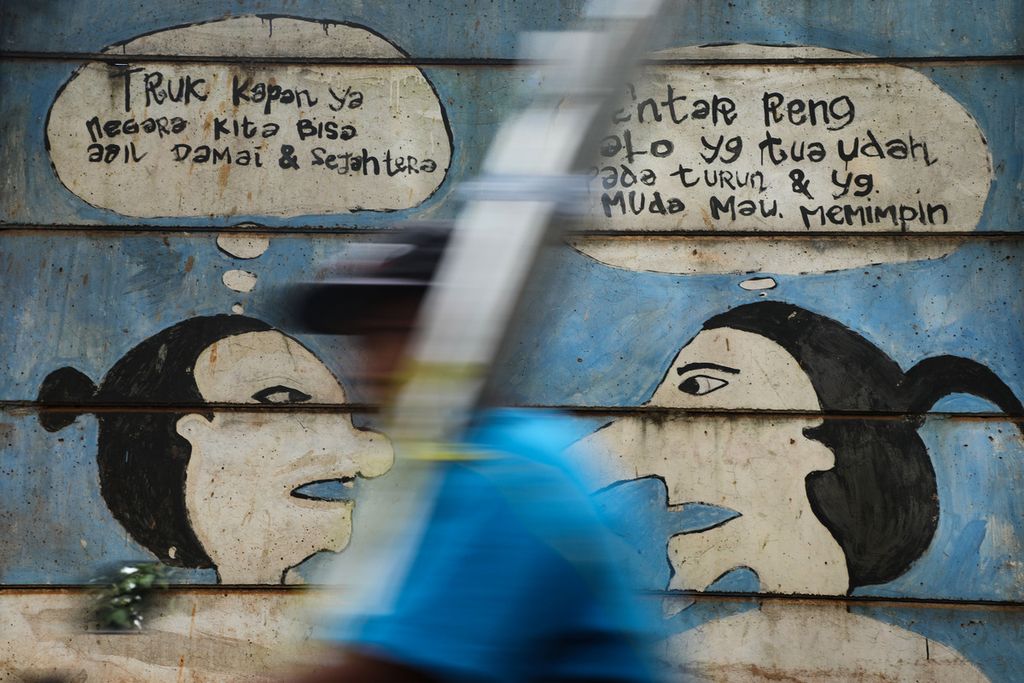 Mural yang mengharapkan negara yang adil dan sejahtera menghiasi pagar tembok di Situ Gadung, Kecamatan Pagedangan, Kabupaten Tangerang, Banten, Minggu (8/1/2022). Pemilu sebagai sistem suksesi kepemimpinan selalu memunculkan harapan akan munculnya pemimpin yang adil dan membawa kesejahteraan.