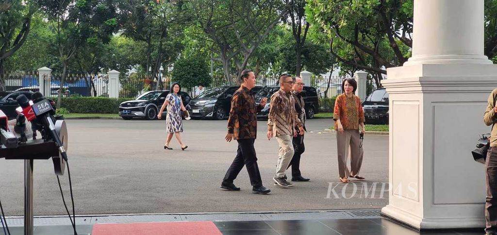 Para pemimpin redaksi menjelang bertemu Presiden Joko Widodo di Istana Negara, Jakarta, Senin (29/5/2023).