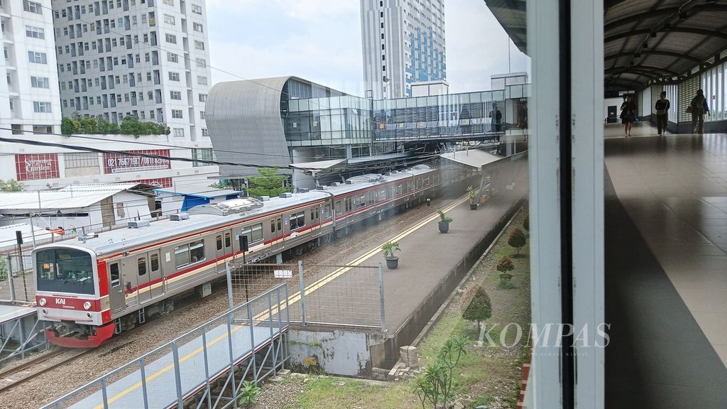 Stasiun Cisauk, Kabupaten Tangerang, Banten, Minggu (15/9/2024).