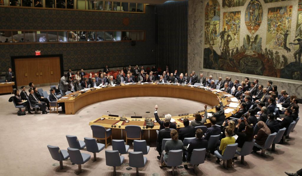 Di markas besar PBB di New York, Amerika Serikat, pada Maret 2016, Dewan Keamanan PBB menerapkan resolusi yang berisi sanksi atas Korea Utara yang terus melakukan uji coba nuklirnya, yang mengancam dunia.