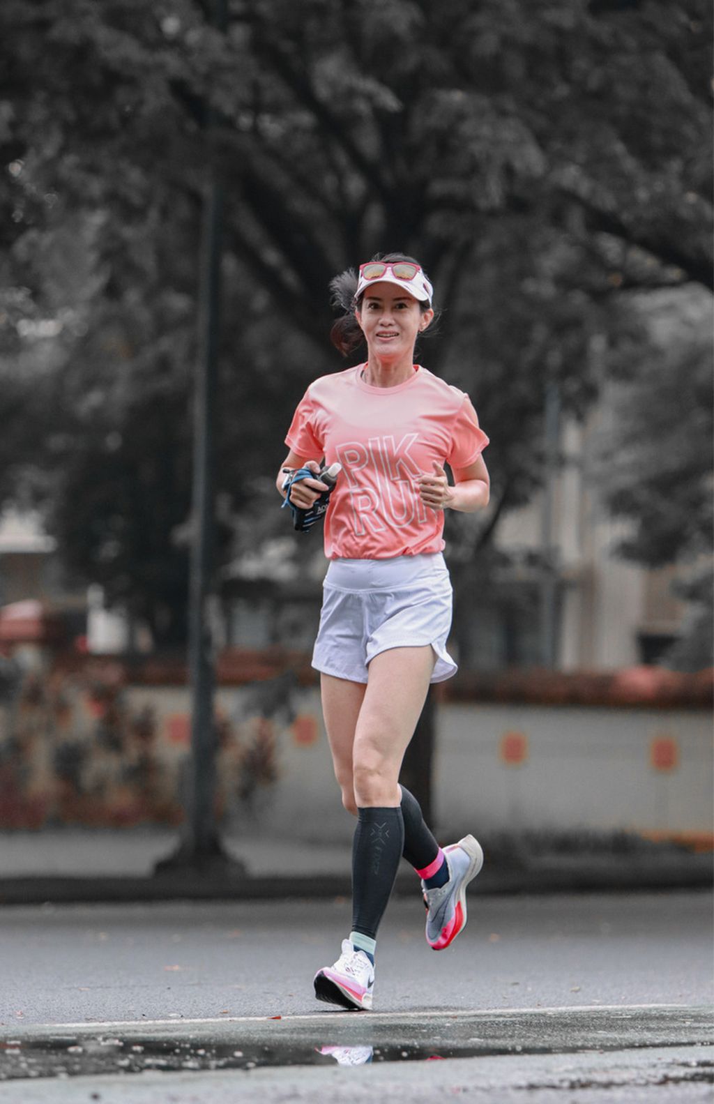 Agustine Leowardi, pelari dari komunitas PIK Runners Jakarta menjadikan lari virtual sebagai cara untuk tetap rajin berolahraga.