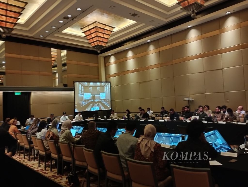 Kementerian Komunikasi dan Informatika menggelar diskusi kelompok terfokus atau FGD untuk mencari masukan perumusan surat edaran etika kecerdasan buatan di Jakarta, Senin (27/11/2023), di Jakarta.