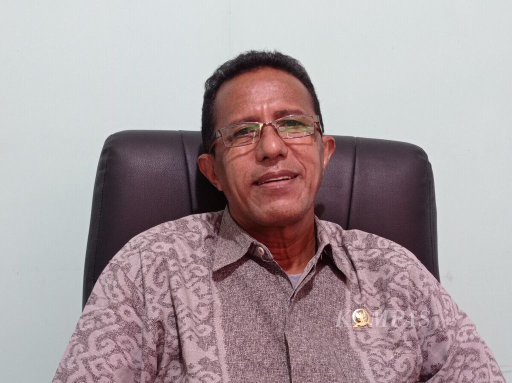 Ketua Komnas HAM Maluku Benediktus Sarkol