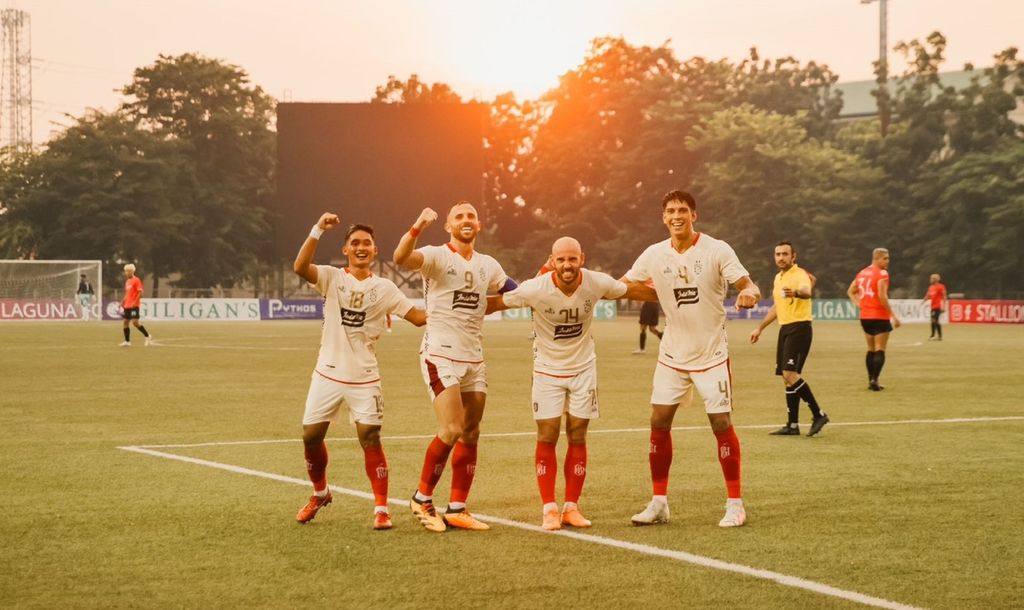 Bali United meraih hasil positif di babak awal fase grup Piala AFC 2023/2024 dengan memenangi pertandingan melawan Stallion Laguna di Binan Football Stadium, Filipina, Rabu (20/9/2023).