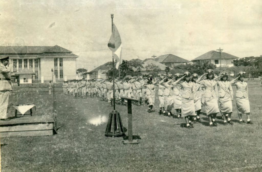 Upacara Pelantikan Brigadir Polisi Wanita Oleh Kepala Polisi RS. Sukanto pada tanggal 7 Februari 1959.