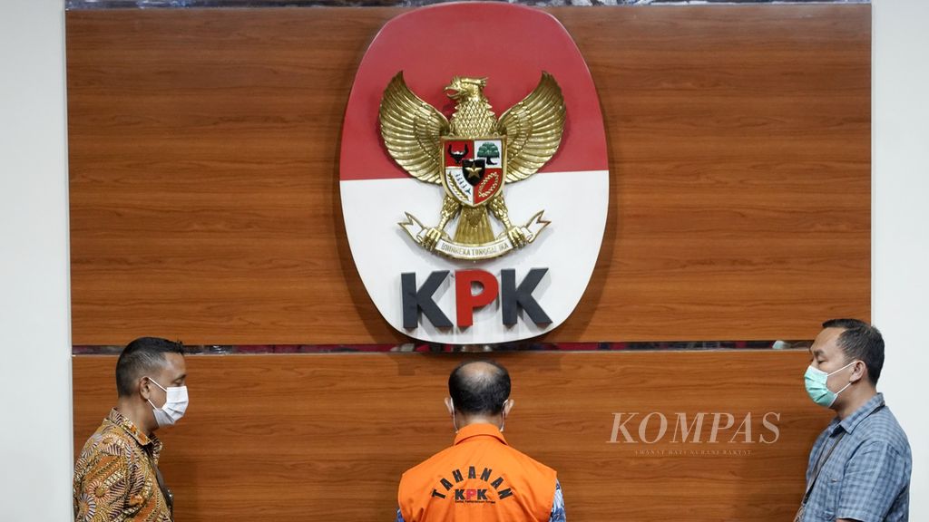Suasana saat ekspose tersangka Hakim Agung Gazalba Saleh di Komisi Pemberantasan Korupsi (KPK), Jakarta, Kamis (8/12/2022). 