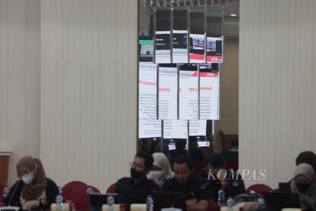 Suasana uji publik rancangan peraturan Komisi Pemilihan Umum (KPU) di Jakarta, Rabu (12/10/2022).