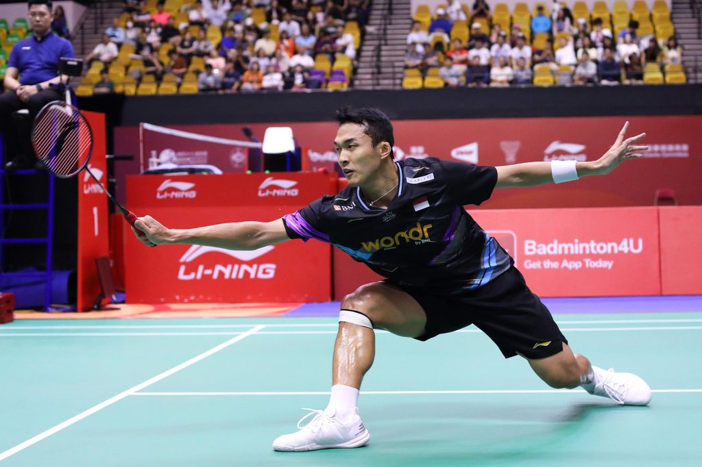 Jonatan Christie melaju ke semifinal Hong Kong Terbuka setelah mengalahkan Kodai Naraoka. Pada perempat final di Hong Kong Coliseum, Jumat (14/9/2024), Jonatan menang dengan skor 21-16, 12-21, 21-15.