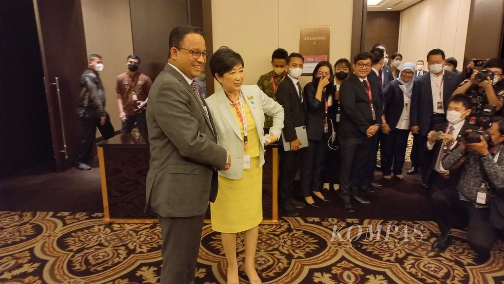 Gubernur DKI Jakarta Anies Baswedan melakukan pertemuan bilateral dengan Gubernur Tokyo Yurike Koike di sela-sela Forum U20 Mayor Summit 2022, Selasa (30/8/2022). Pertemuan membahas sejumlah potensi kerja sama kedua kota.