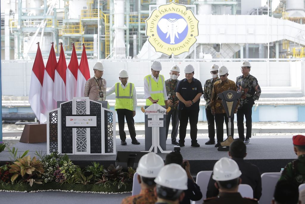 Pabrik pupuk NPK milik PT Pupuk Iskandar Muda, Kabupaten Aceh Utara, Provinsi Aceh, diresmikan Presiden Joko Widodo pada Jumat (10/2/2023). Pabrik tersebut mampu memproduksi 500.000 ton per tahun.