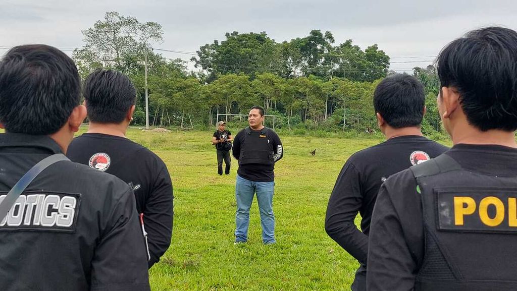 Polda Banten menemukan 3 hektar ladang ganja dalam pengembangan kasus di Dusun Cot Rawatu, Kecamatan Sawang, Kabupaten Aceh Utara, Minggu (28/8/2022).