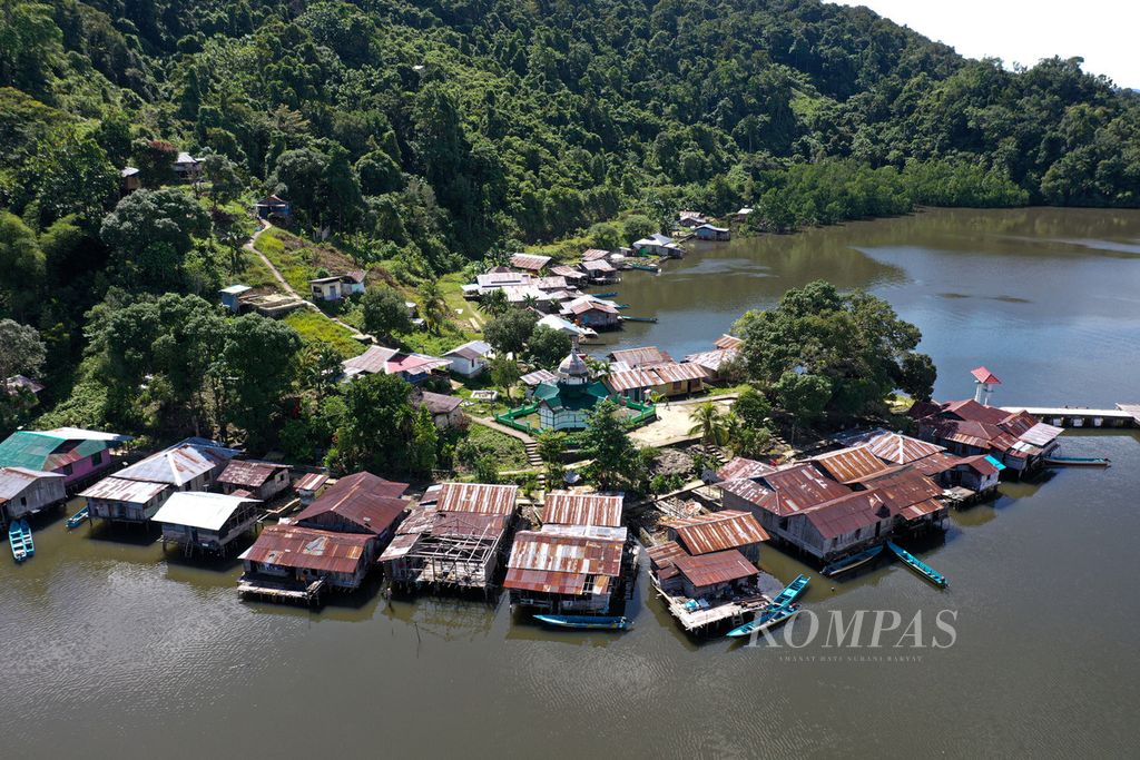 The aerial photo of Patimburak Village, Kokas District, Fakfak Regency, West Papua, Saturday (19/6/2021).