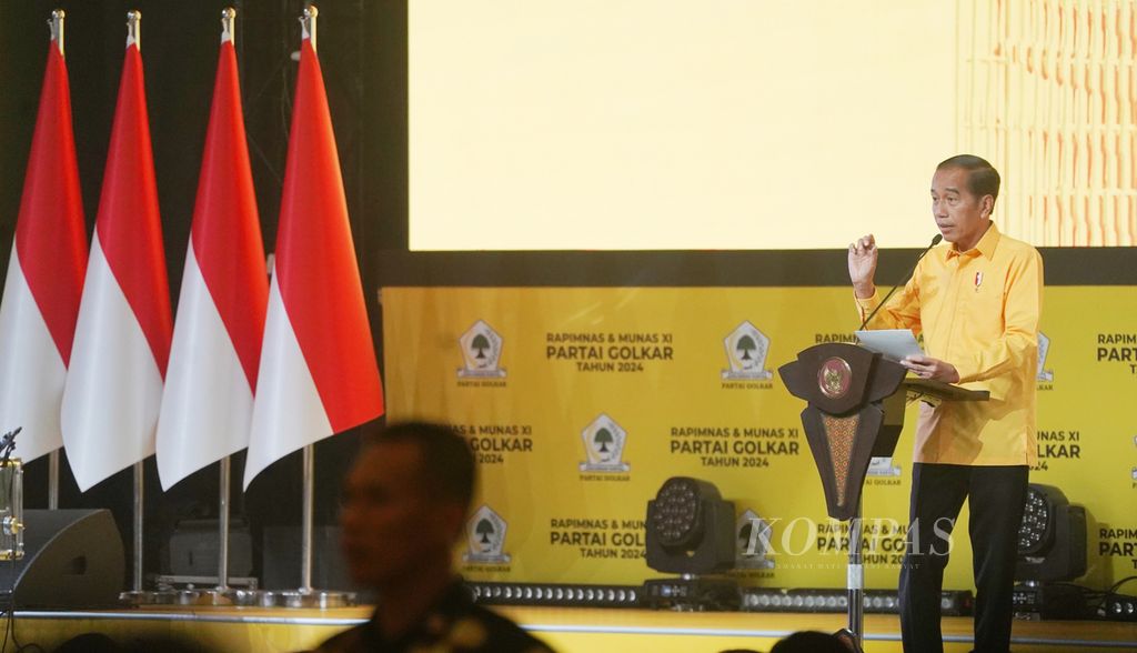 Presiden Joko Widodo berpidato dalam penutupan Musyawarah Nasional XI Partai Golkar 2024 di Jakarta Convention Center, Jakarta, Rabu (21/8/2024).