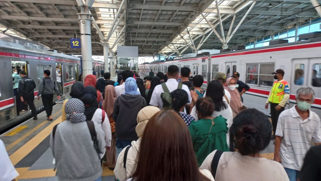 Mulai 1 Juni 2023, KAI Commuter akan menjalankan 1.133 perjalanan di lintas pelayanan Jabodetabek. 