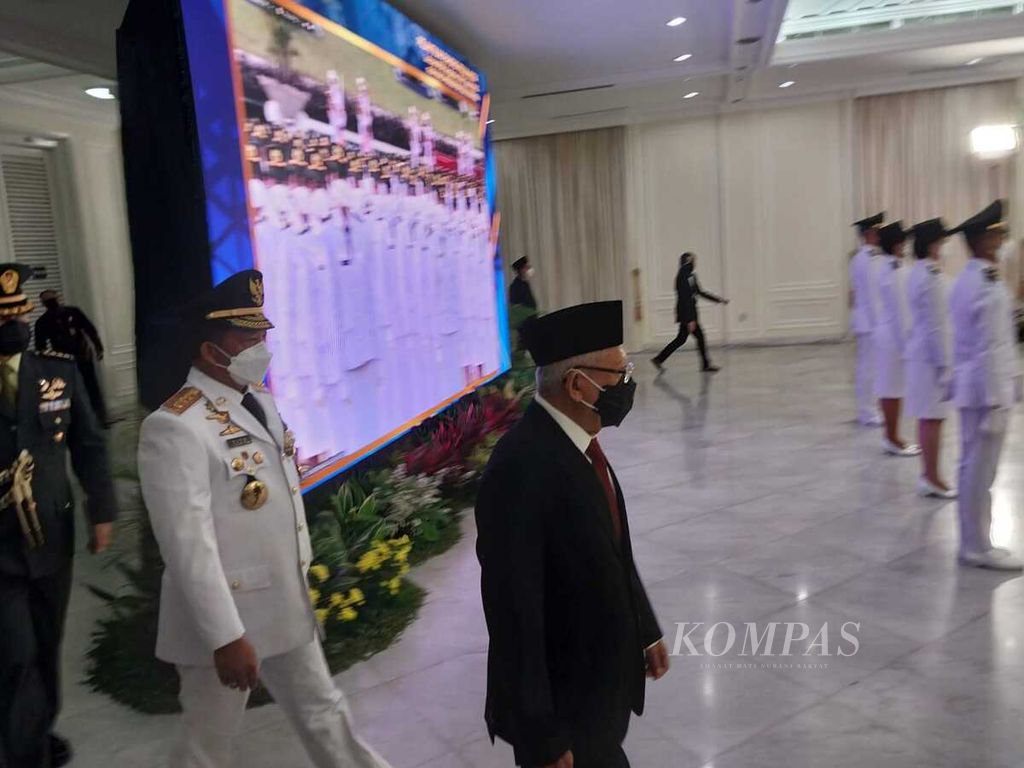 Wakil Presiden Ma'ruf Amin pada acara pelantikan pamong praja muda Institut Pemerintahan Dalam Negeri (IPDN) angkatan XXIX tahun 2022 di Istana Wakil Presiden, Jakarta, Selasa (2/8/2022).