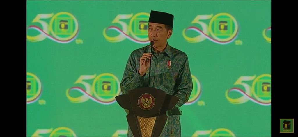 Tangkapan layar Presiden Joko Widodo saat memberikan sambutan dalam acara puncak perayaan Hari Lahir Ke-50 Partai Persatuan Pembangunan, di ICE BSD, Tangerang, Jumat (17/2/2023). 