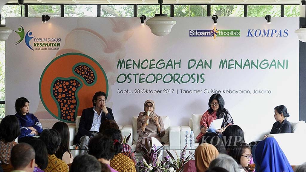 Forum Diskusi Kesehatan kerja sama harian <i>Kompas</i> dan Rumah Sakit Siloam digelar di Tanamera Cuisine, Kebayoran Baru, Jakarta, Sabtu (28/10/2017). 