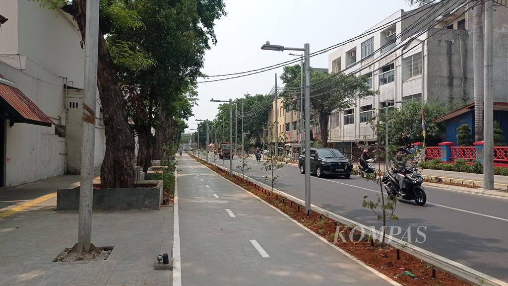 Jalur pedestrian di Kota Tua, Kecamatan Taman Sari, Jakarta Barat, Senin (29/8/2022). Jalur pedestrian baru ini dibangun demi Kota Tua yang lebih baik.