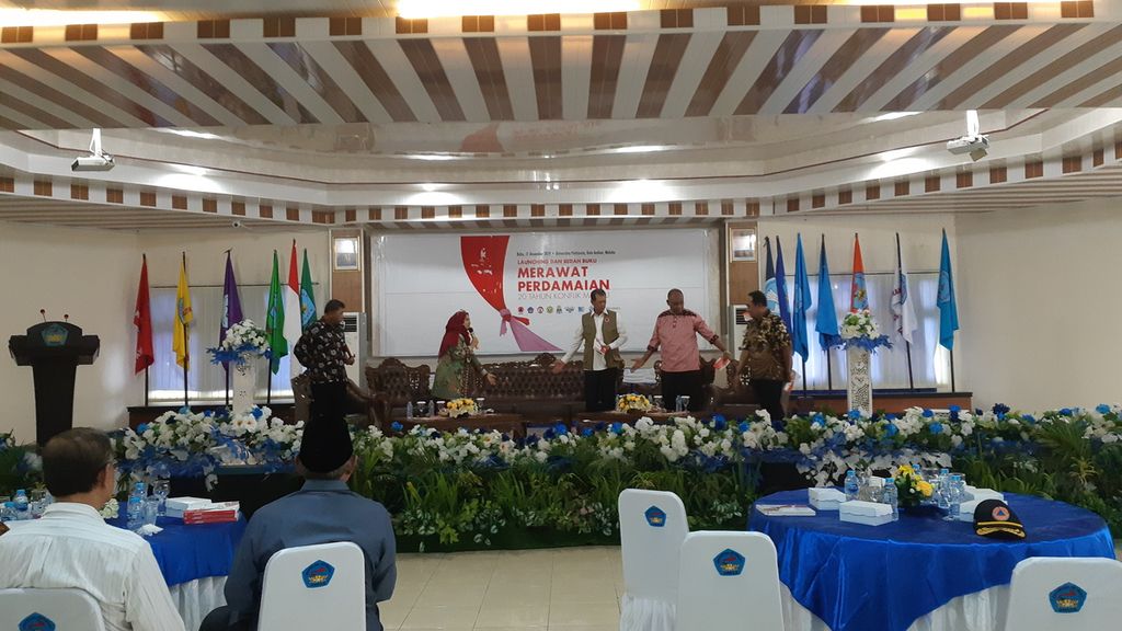 Suasana bedah buku <i>Merawat Perdamaian 20 Tahun Konflik Maluku</i> di Kampus Universitas Pattimura, Ambon, Rabu (11/12/2019).