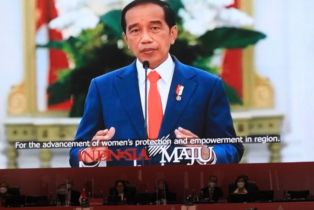 Tayangan video yang menampilkan pernyataan Presiden Joko Widodo terkait kebijakan Indonesia terhadap pemberdayaan perempuan ditampilkan pada Pembukaan Konferensi Tingkat Menteri G20 tentang Pemberdayaan Perempuan (G20 Ministerial Conference on Women’s Empowerment/MCWE), Rabu (24/8/2022) di Nusa Dua, Bali.