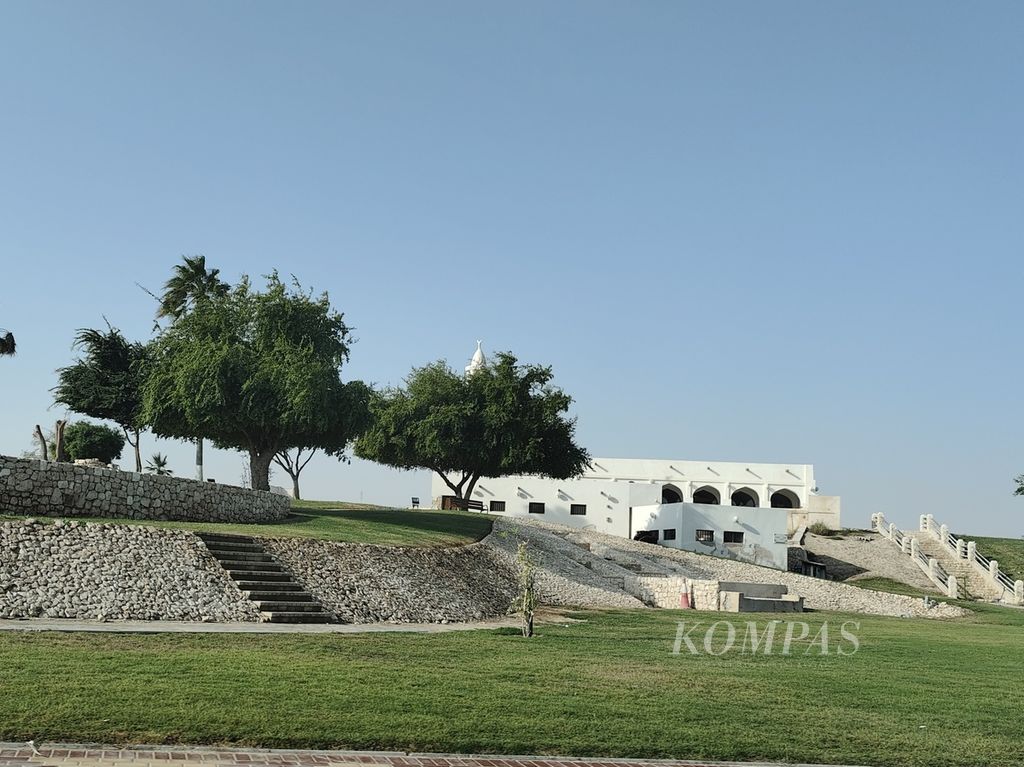 Pemandangan Masjid Tua Al Khor yang berada di pusat kota Al Khor, Qatar, Jumat (2/12/2022). Al Khor berjarak sekitar 55 kilometer arah utara kota Doha.