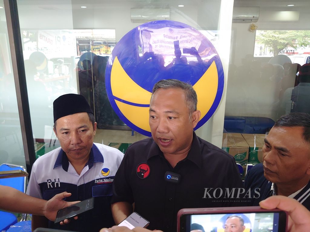 Politisi PDI-P, Umar Ahmad, saat mengikuti penjaringan calon gubernur Lampung di DPW Partai Nasdem Lampung, Selasa (7/5/2024). 