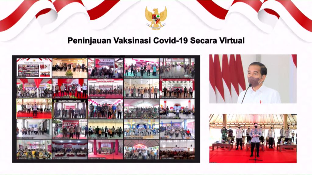 Presiden Joko Widodo saat memberikan arahan pada peninjauan vaksinasi secara virtual di 17 provinsi dari Istana Kepresidenan Bogor, Jawa Barat, Jumat (18/2/2022).