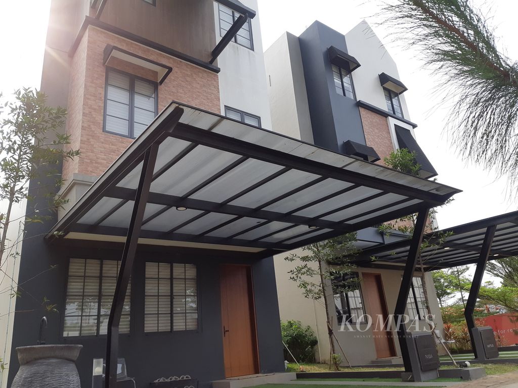 Rumah contoh pada proyek Synthesis Huis, Jakarta Timur, yang menyasar kaum milenial. Rumah berukuran kecil (<i>compact</i>) setinggi tiga lantai dirancang untuk kebutuhan milenial yang praktis.