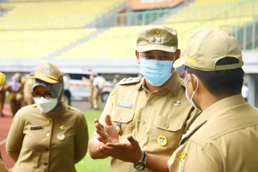 Pelaksana tugas Wali Kota Bekasi Tri Adhianto