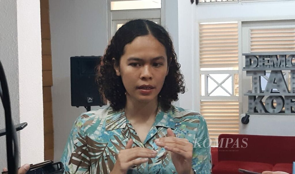 Peneliti ICW Lalola Easter di Jakarta, Minggu (28/4/2019).