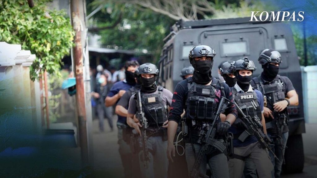 Terduga teroris di Lampung terkait kasus Bom Bali 1 dan Poso.