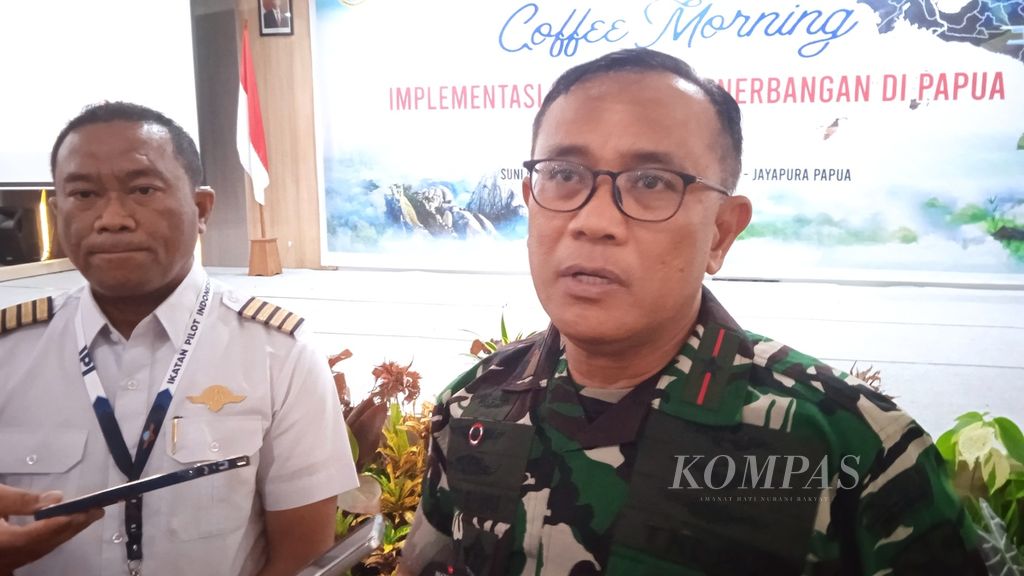 Komandan Pangkalan Udara Silas Papare Marsekal Pertama Mochamad Dadan Gunawan.