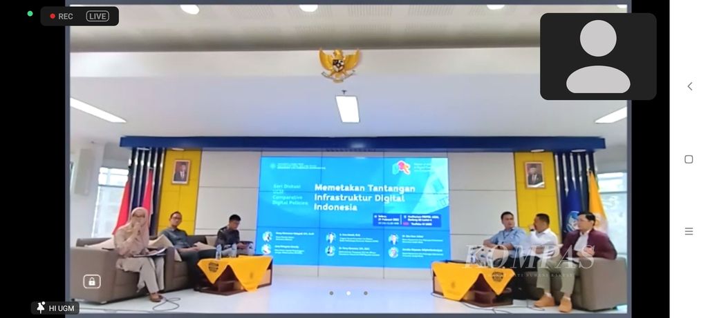 Diskusi ”UGM Comparative Digital Policies” yang diselenggarakan oleh Departemen Ilmu Hubungan Internasional Fisipol UGM, Selasa (21/2/2023), di Jakarta.