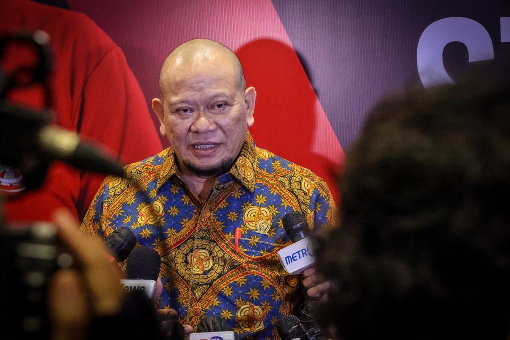 Ketua Dewan Perwakilan Rakyat La Nyalla Mattalitti di Jakarta, Selasa (7/2/2023). 