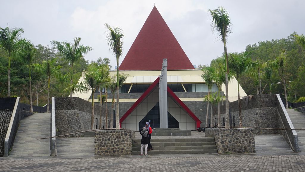 Kondisi Museum Kars Indonesia yang berlokasi di Kabupaten Wonogiri, Jawa Tengah, Sabtu (12/6/2021). Terdapat juga sejumlah gua bersejarah yang masuk dalam Kawasan Geopark Gunung Sewu di sekitar museum tersebut.