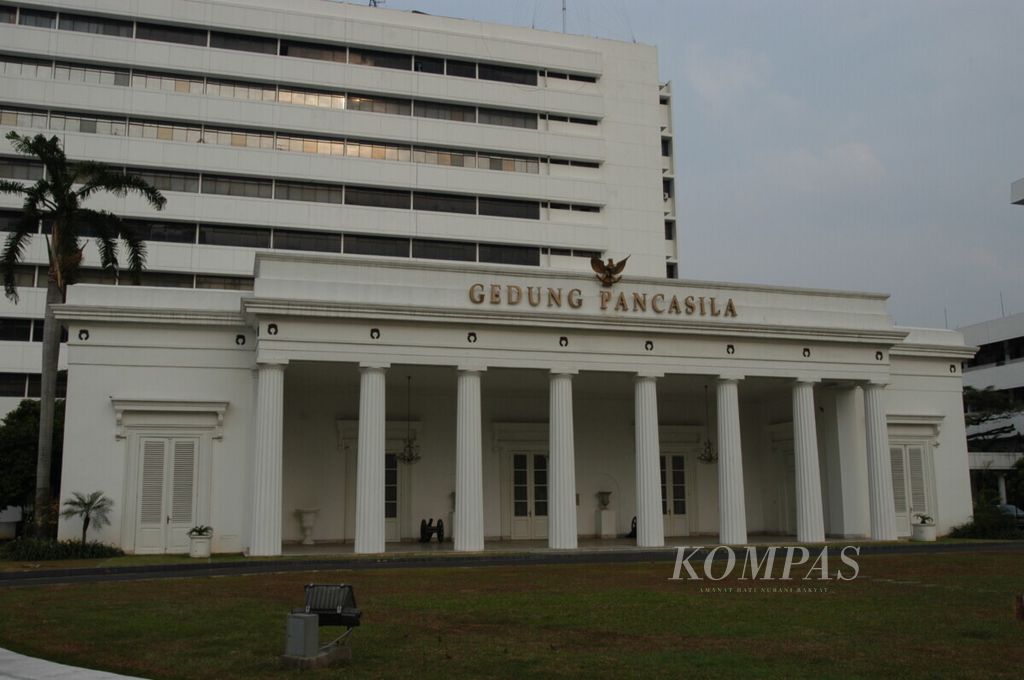 Gedung Kementerian Luar Negeri, Jalan Taman Pejambon 6, Jakarta, tempat menteri luar negeri berkantor. 