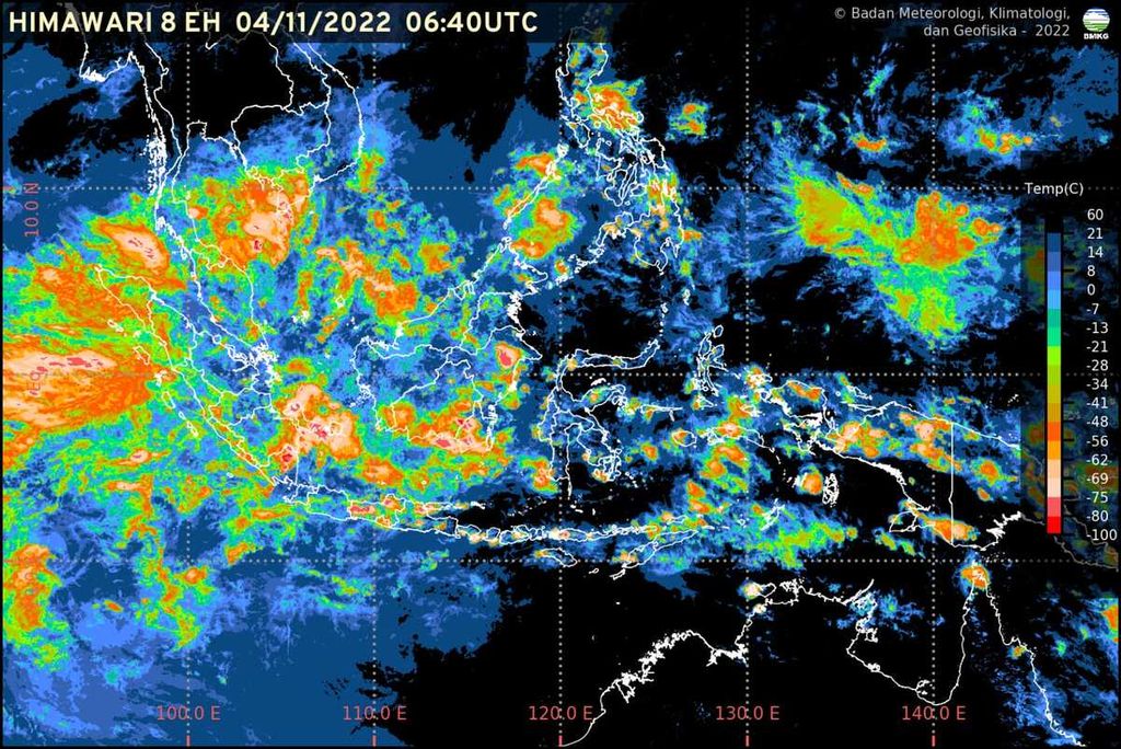 Bibit Siklon Tropis 93S terbentuk di Samudra Hindia sebelah barat daya Bengkulu, tepatnya di 9.6LS dan 92.4BT dengan kecepatan angin maksimum mencapai 30 knots (55 km/jam) dan tekanan udara minimum di pusatnya sekitar 1003 hPa. 