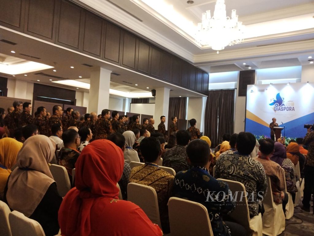 Simposium Cendekia Kelas Dunia menghadirkan ilmuwan diaspora Indonesia dan ilmuwan dari berbagai perguruan tinggi dan swasta di Indonesia.