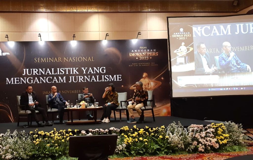 Suasana seminar "Jurnalistik yang Mengancam Jurnalisme" yang digelar Dewan Pers di Jakarta, Rabu (8/11/2023).
