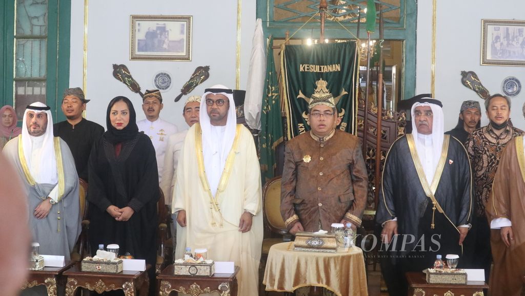 Sejumlah duta besar dari beberapa negara di Timur Tengah hadir dalam rangkaian acara Milad Ke-215 Kesultanan Kacirebonan di Kota Cirebon, Jawa Barat, Senin (13/3/2023).