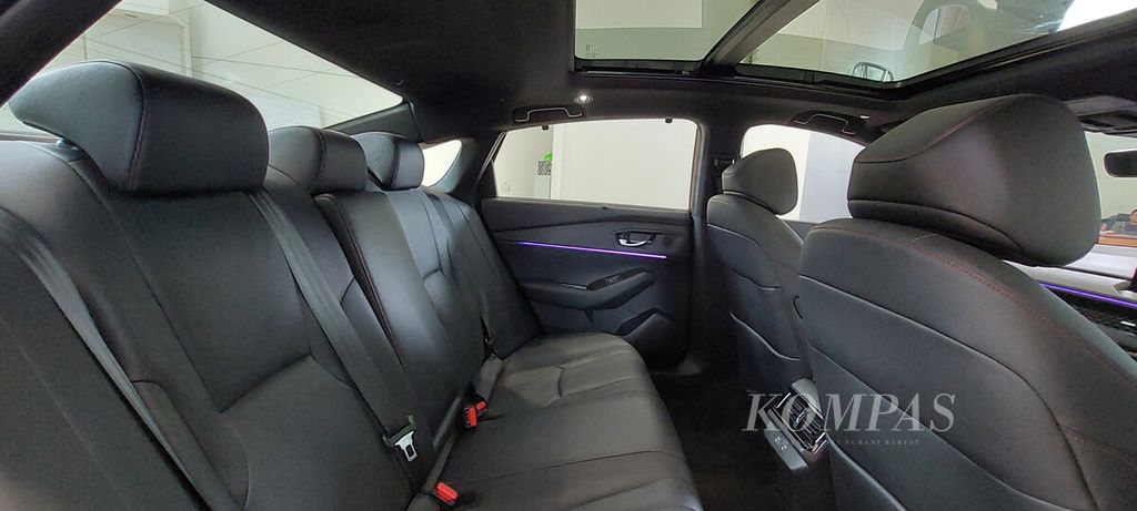 Interior kabin Honda Accord RS Hybrid, 
