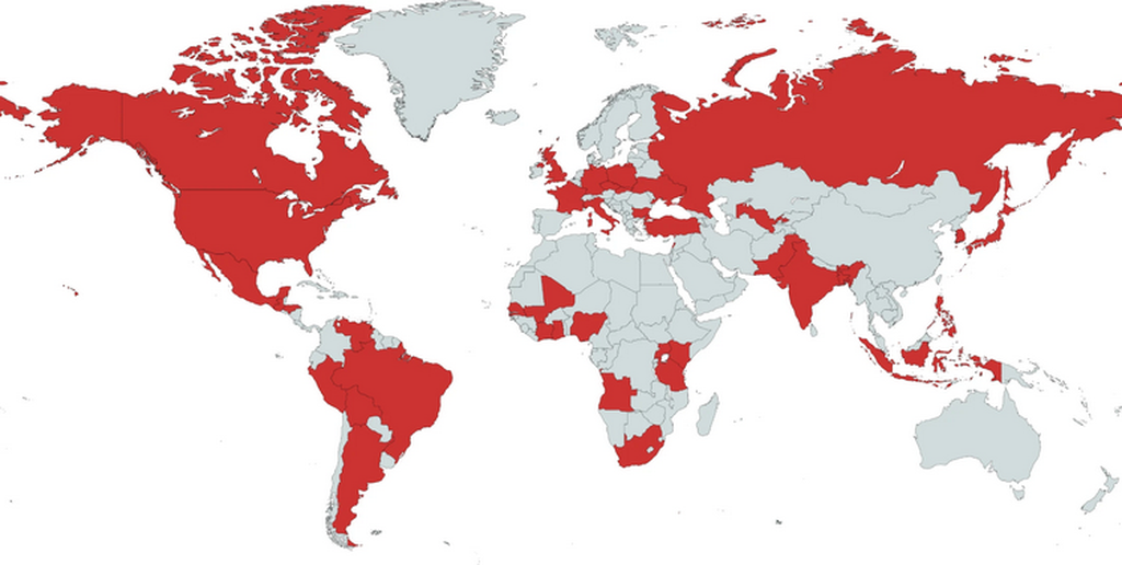 Di setiap negara yang disurvei oleh Pew pada tahun 2002 atau 2006 (ditunjukkan dengan warna merah), mayoritas peserta melaporkan bahwa kemerosotan moral setidaknya merupakan ”masalah yang cukup besar”. Peta dibuat dengan MapChart .