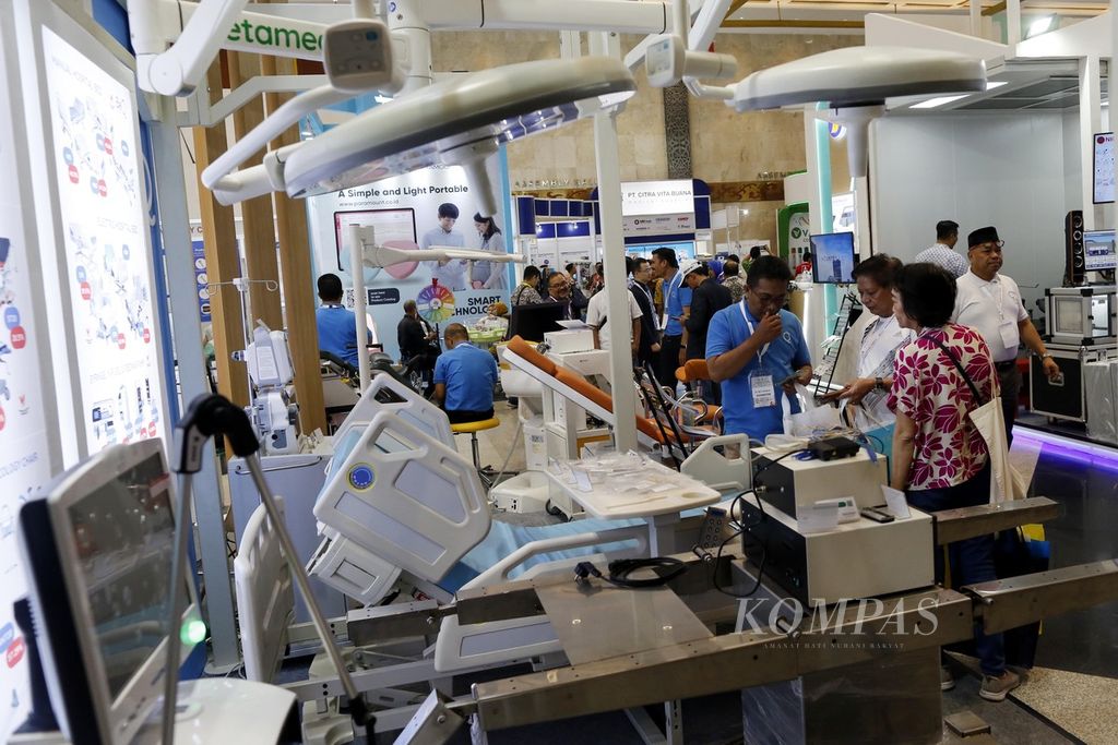 Suasana pameran alat kesehatan bertajuk 'Hospital Expo 2023' di Jakarta Convention Center, Senayan, Jakarta, Jumat (20/10/2023). 