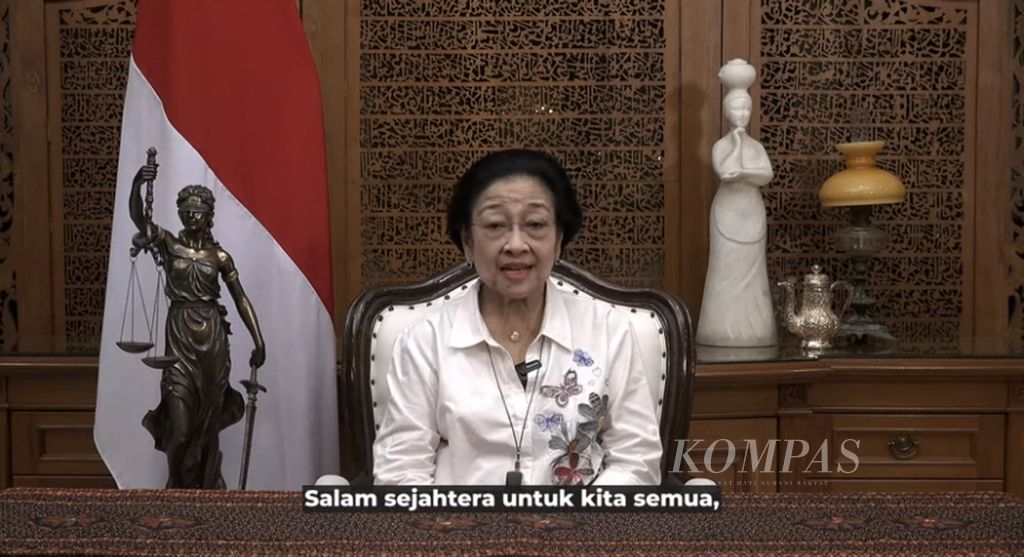 Ketua Umum PDI-P Megawati Soekarnoputri saat menyampaikan pidato secara daring, Minggu (12/11/2023).