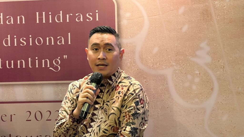 Medical Science Director Danone Indonesia Ray Basrowi dalam acara Deklarasi Konsensus Nutrisi dan Hidrasi Berbasis Makanan Tradisional untuk Pencegahan <i>Stunting </i>di Jakarta, Senin (17/10/2022).