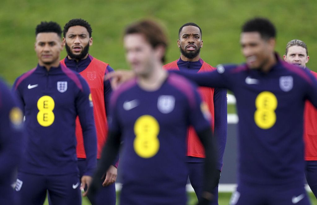Striker Ivan Toney (back center) takes part in England national team training at St. George's Park, England, March 22, 2024.