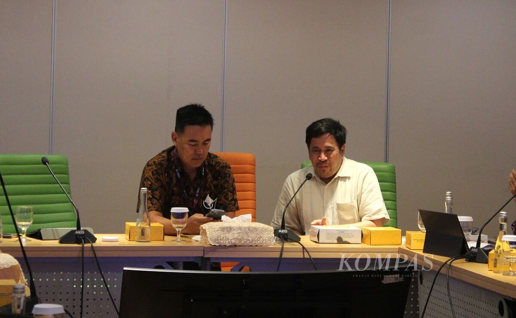 Perwakilan Konsorsium Pengusaha Peduli Vokasi Primadi Serad (kanan) menghadiri diskusi media peluncuran Program SMK Pusat Keunggulan Skema Pemadanan Dukungan (PK SPD) 2023 di Jakarta, Jumat (2/12/2022).