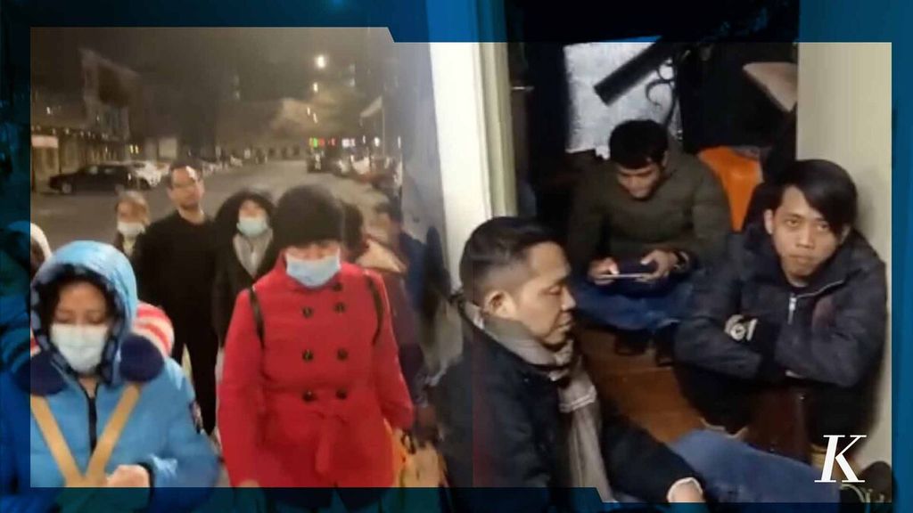  Among the explosions of bombs and the sound of Russian and Ukrainian bullets, there were Indonesians who remained in Ukraine. Nine Indonesian citizens are still taking refuge in Chernihiv. They took refuge in the basement, along with 30 local residents including children to escape the Russian attack on Ukraine