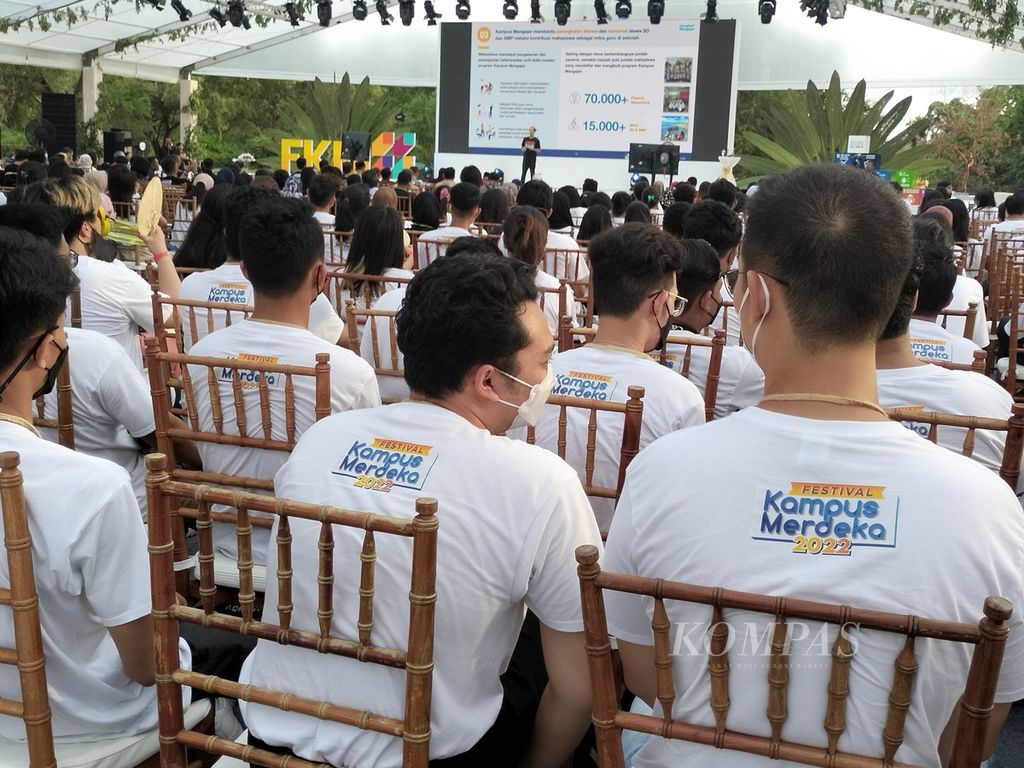 Mendikbudristek Nadiem Anwar Makarim memaparkan pencapaian program Kampus Merdeka di acara Festival Kampus Merdeka Kedua di Denpasar, Bali, pada 14-15 Novenber 2022.